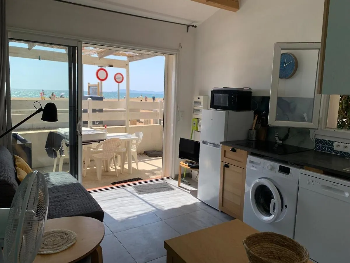 Appart Dans Maison Face A La Mer 2Ch Hyeres Apartment